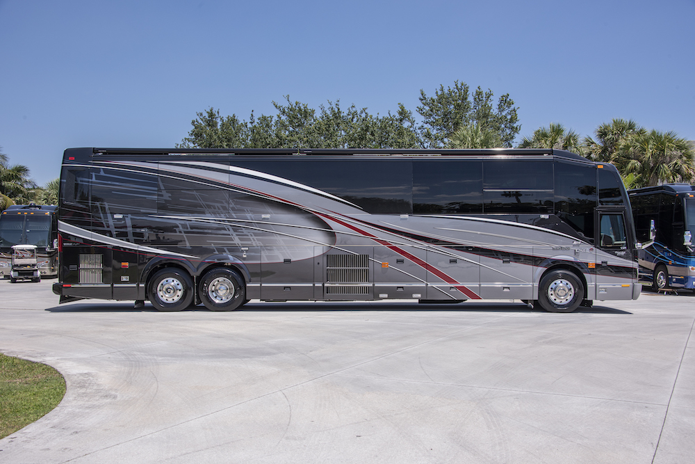 2013 Prevost Liberty H3-45 For Sale