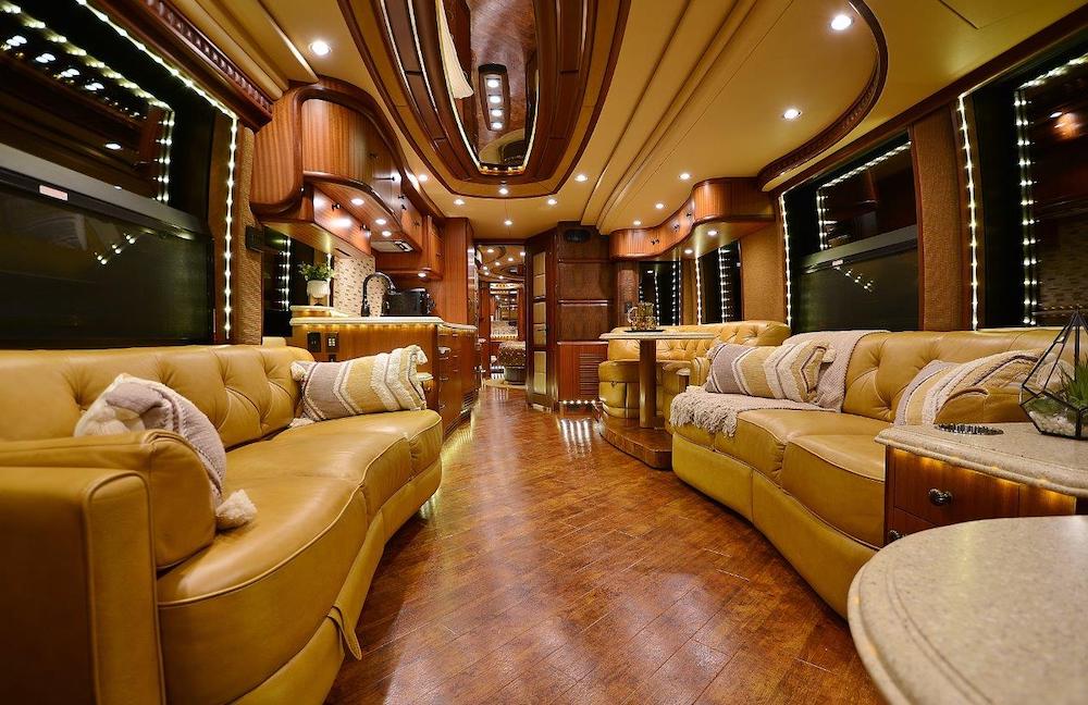 2013 Prevost Liberty H3-45 For Sale