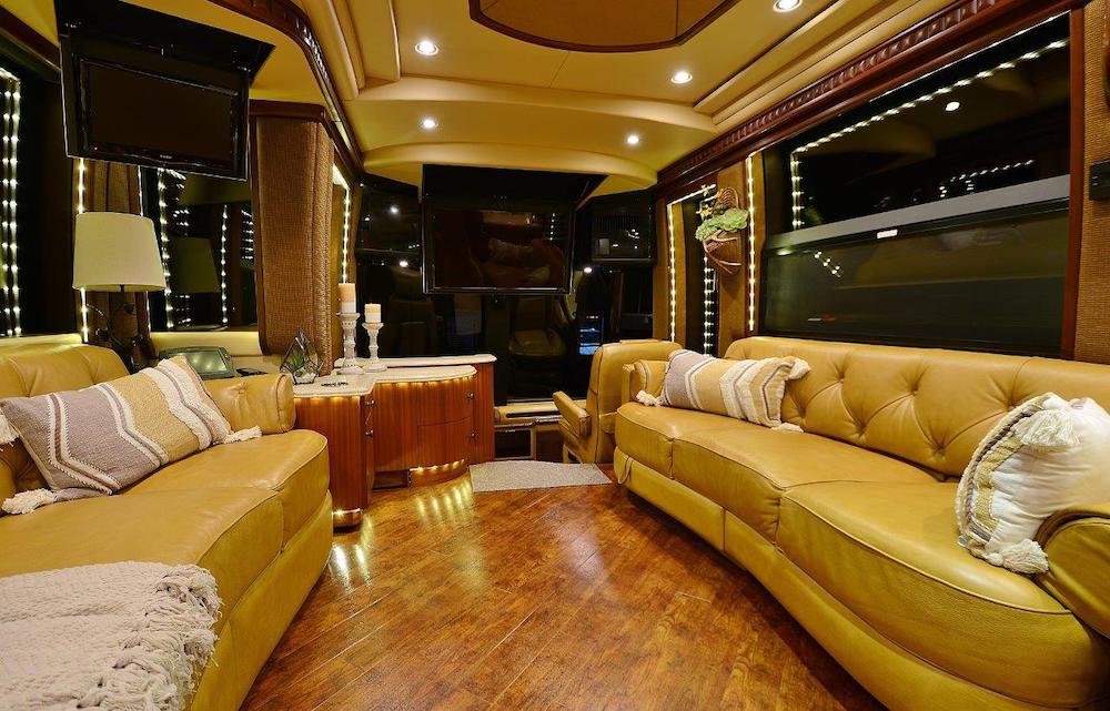 2013 Prevost Liberty H3-45 For Sale