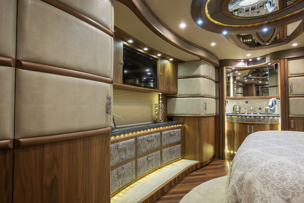 2013 Prevost Liberty H3-45 For Sale