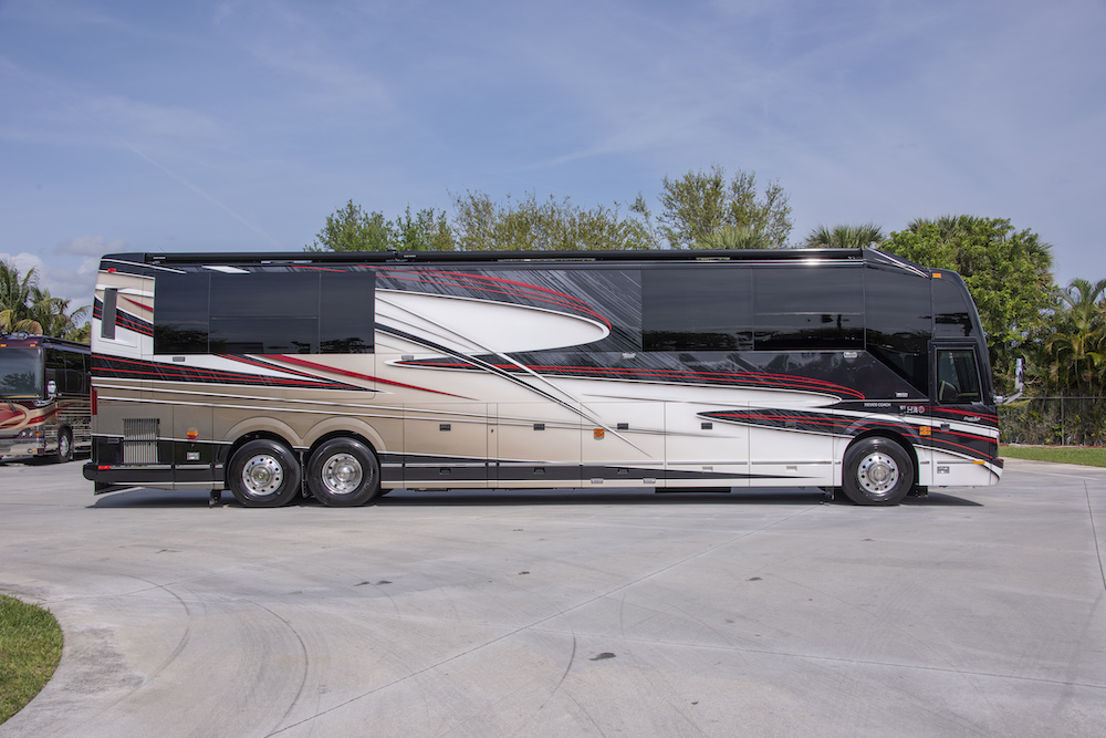 2013 Prevost Liberty H3-45 For Sale