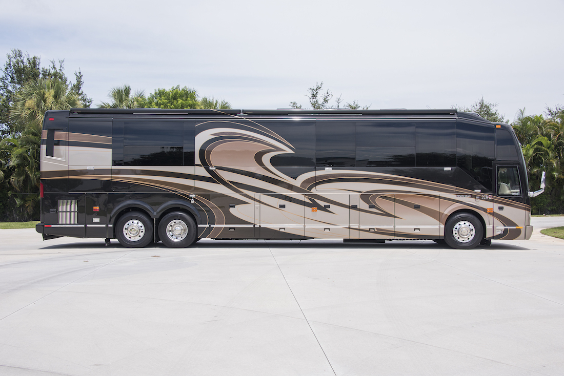 2013 Prevost Liberty H3-45 For Sale