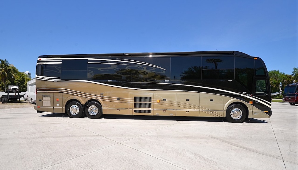 2013 Prevost Liberty H3-45 For Sale
