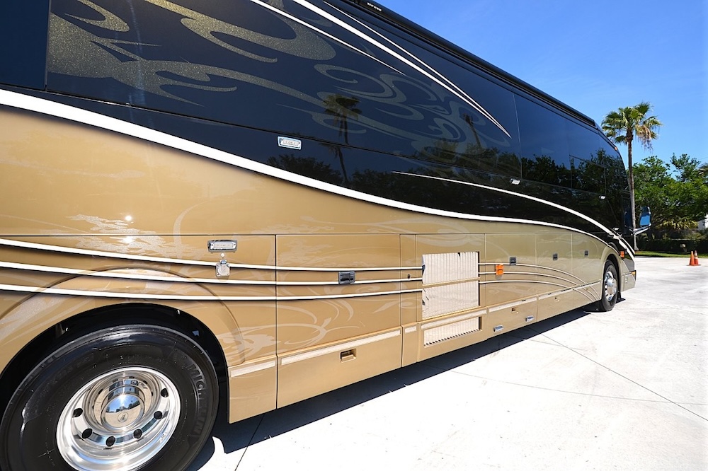 2013 Prevost Liberty H3-45 For Sale