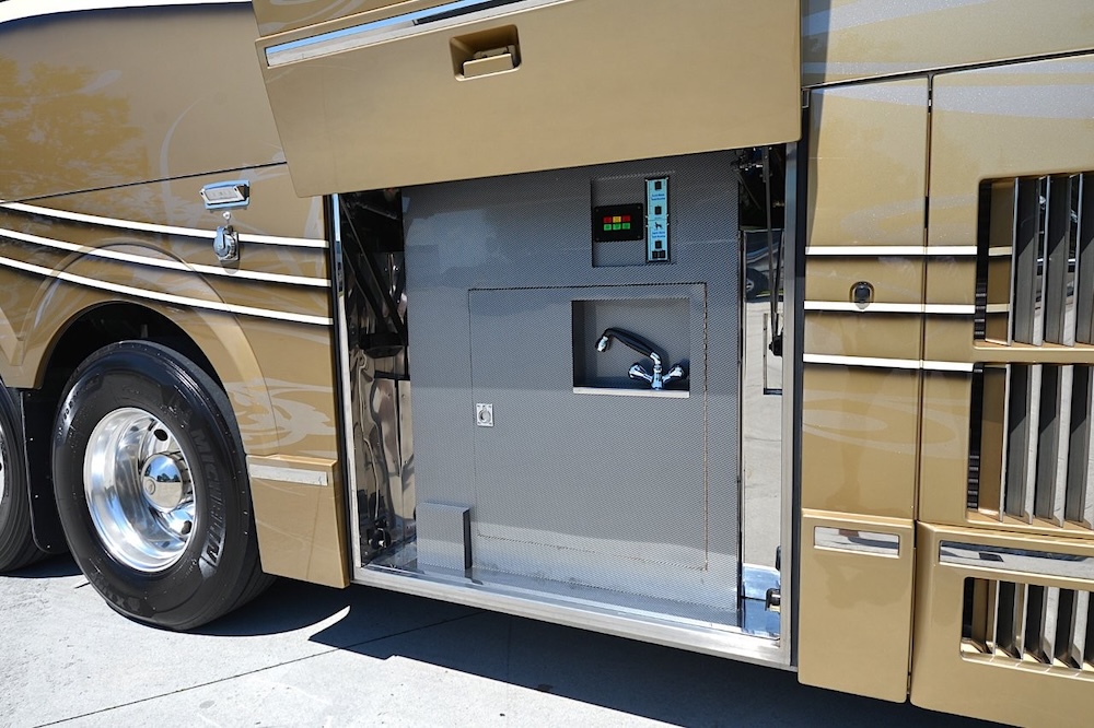 2013 Prevost Liberty H3-45 For Sale