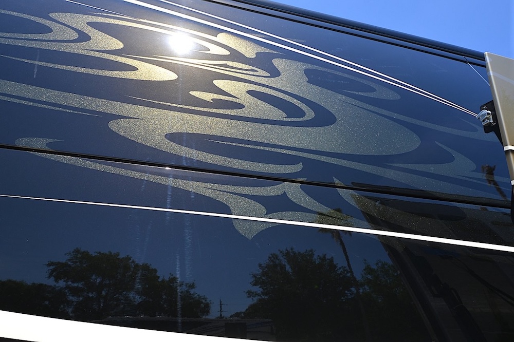 2013 Prevost Liberty H3-45 For Sale