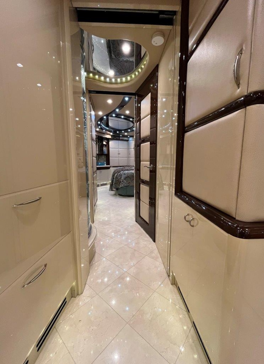 2013 Prevost Liberty  H3-45 For Sale