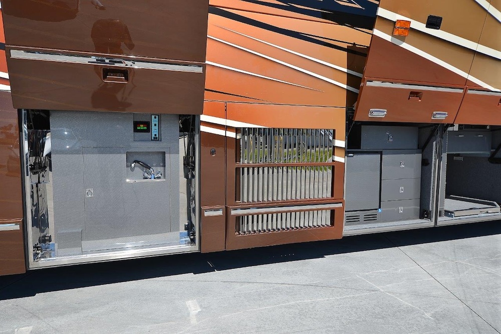 2013 Prevost Liberty  H3-45 For Sale