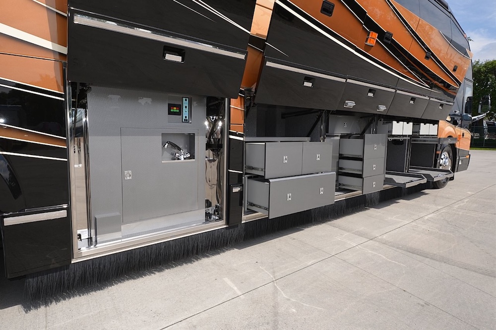 2013 Prevost Liberty H3-45 For Sale