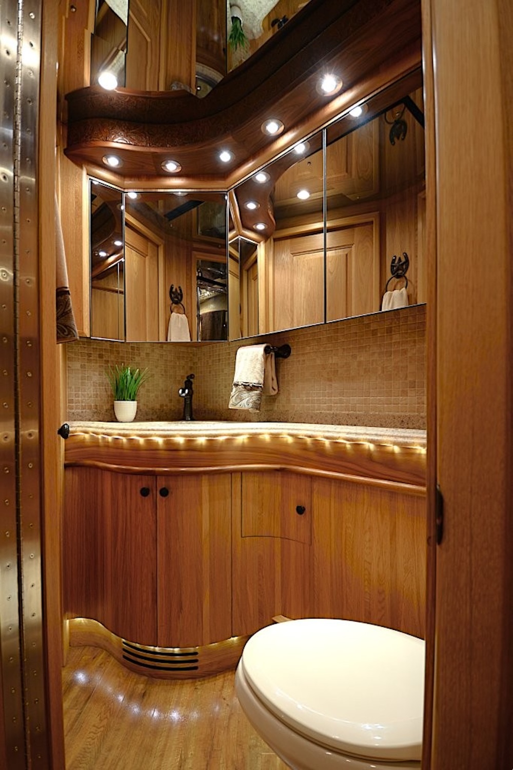 2013 Prevost Liberty H3-45 For Sale