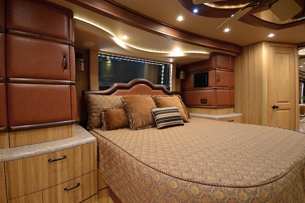 2013 Prevost Liberty H3-45 For Sale