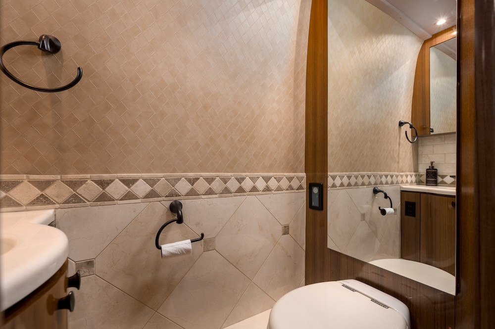 2013 Prevost  Marathon XLII For Sale
