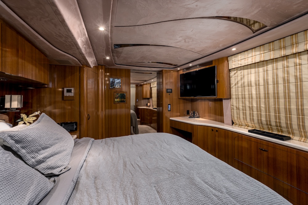 2013 Prevost  Marathon XLII For Sale