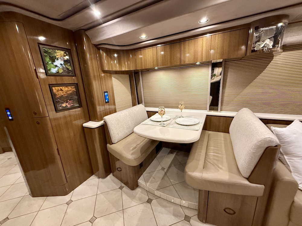 2013 Prevost Marathon XLII For Sale