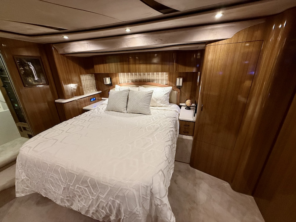 2013 Prevost Marathon XLII For Sale