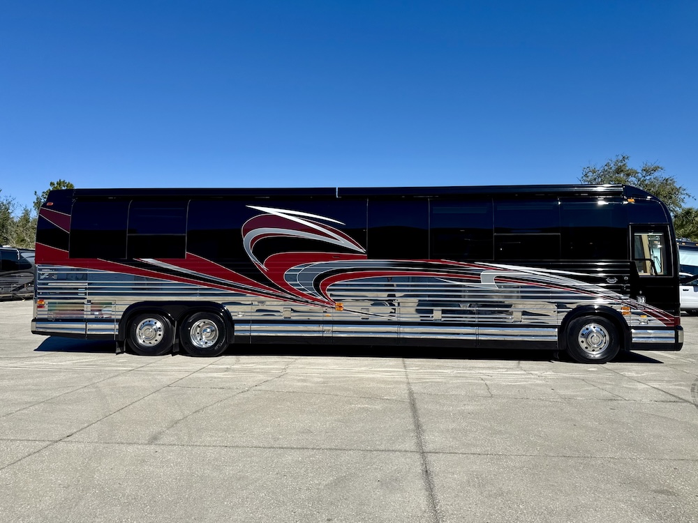 2013 Prevost Marathon XLII For Sale