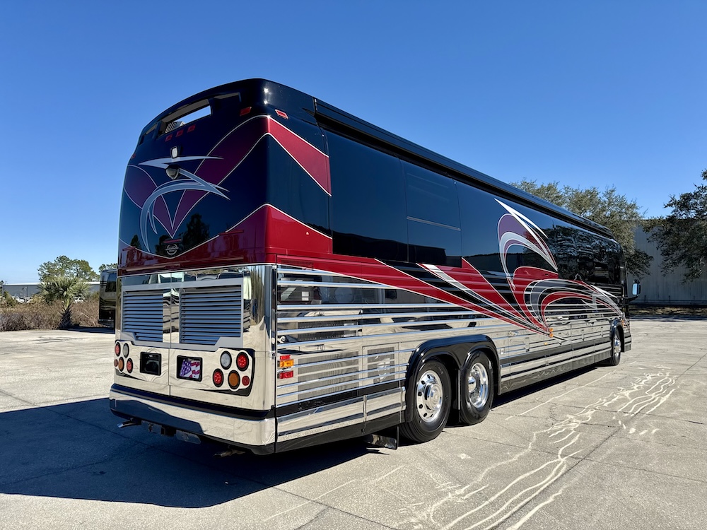 2013 Prevost Marathon XLII For Sale