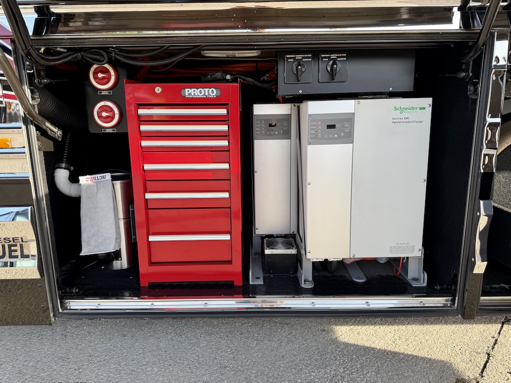 2013 Prevost Marathon XLII For Sale