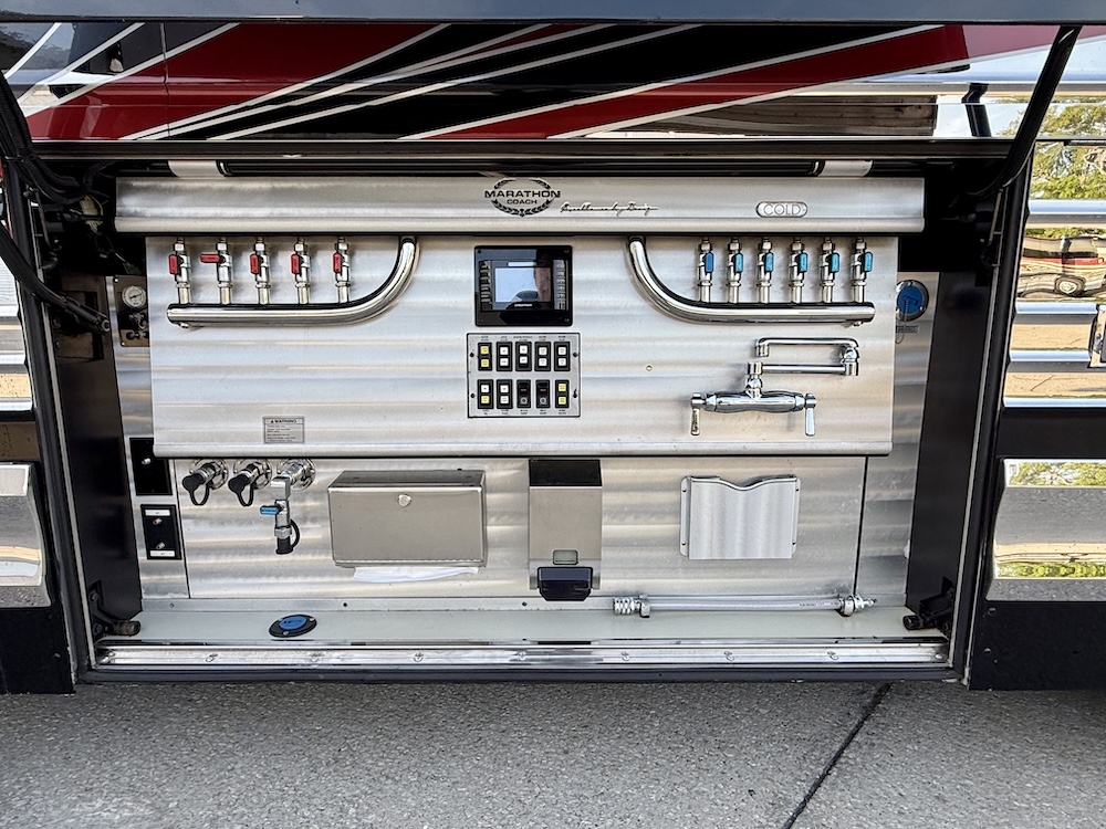 2013 Prevost Marathon XLII For Sale