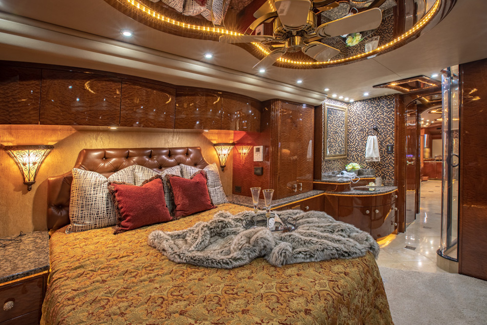 2013 Prevost Millennium H3-45 For Sale