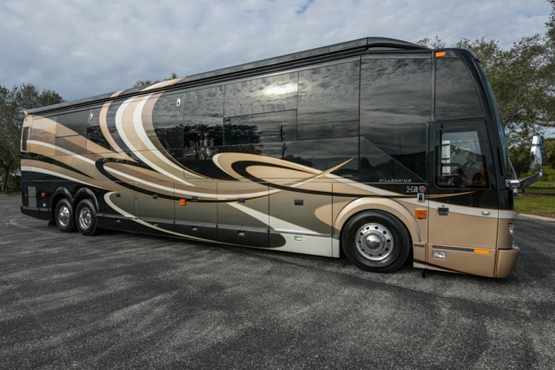 2013 Prevost  Millennium H3-45 For Sale