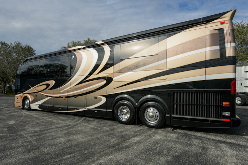 2013 Prevost  Millennium H3-45 For Sale