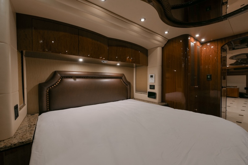 2013 Prevost  Millennium H3-45 For Sale