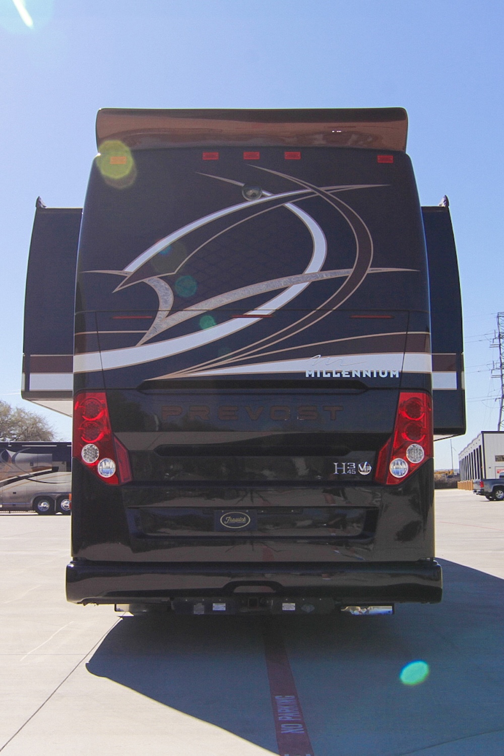 2013 Prevost Millennium H3-45 For Sale