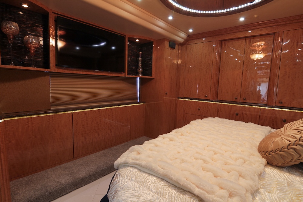 2013 Prevost Millennium H3-45 For Sale