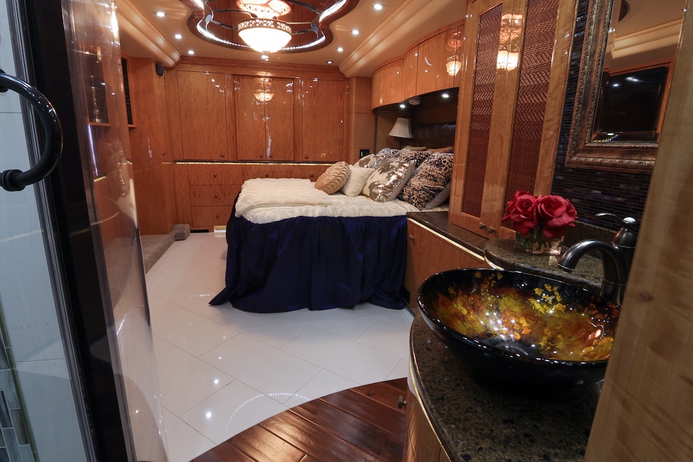 2013 Prevost Millennium H3-45 For Sale
