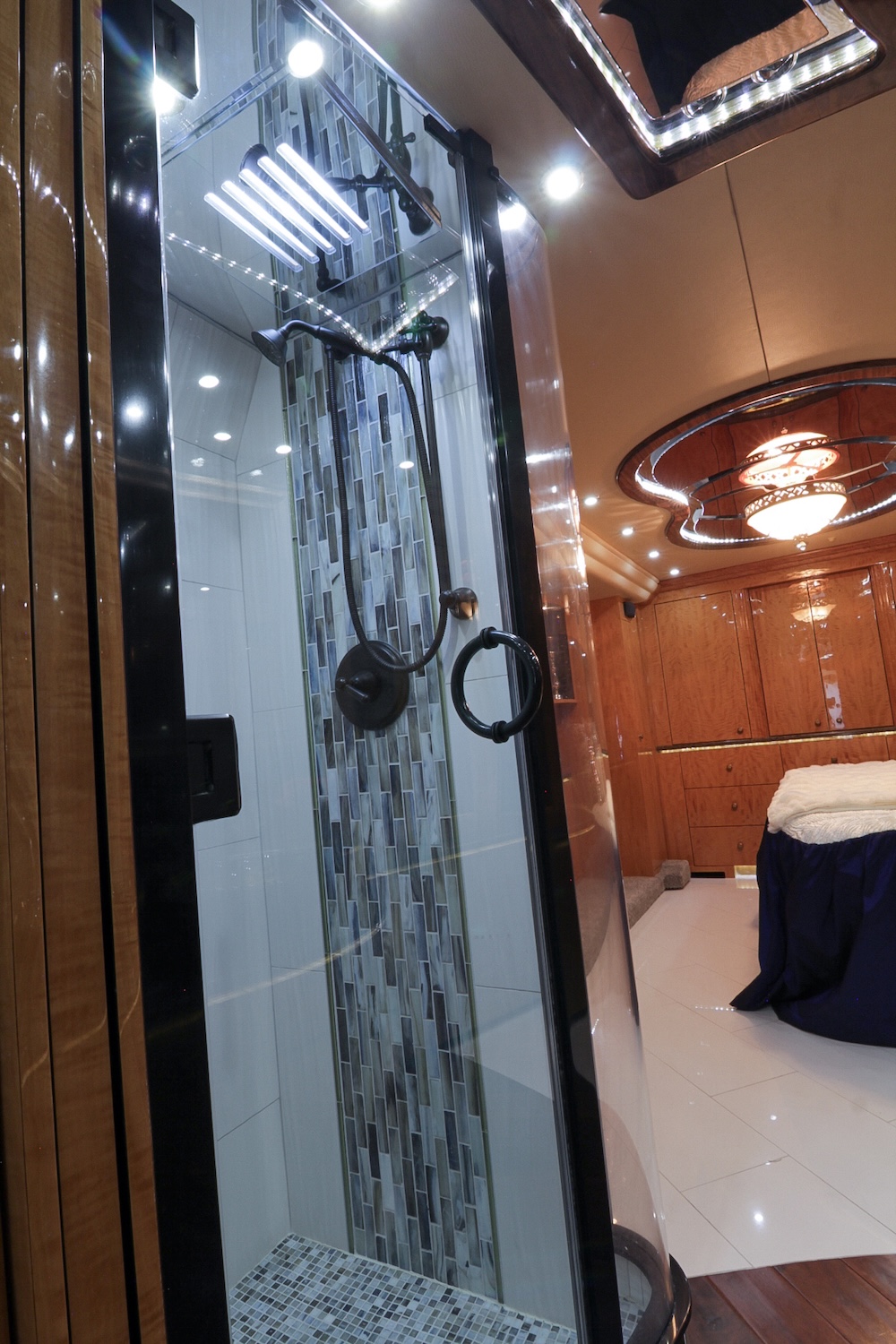 2013 Prevost Millennium H3-45 For Sale