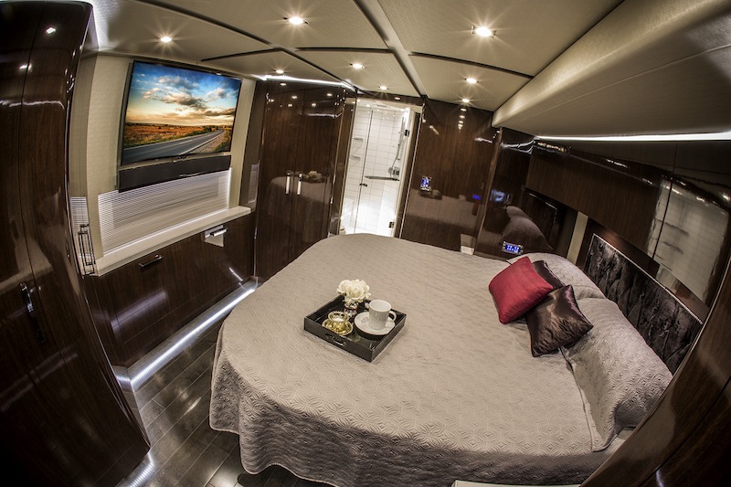 2014 Prevost Featherlite H3-45 For Sale