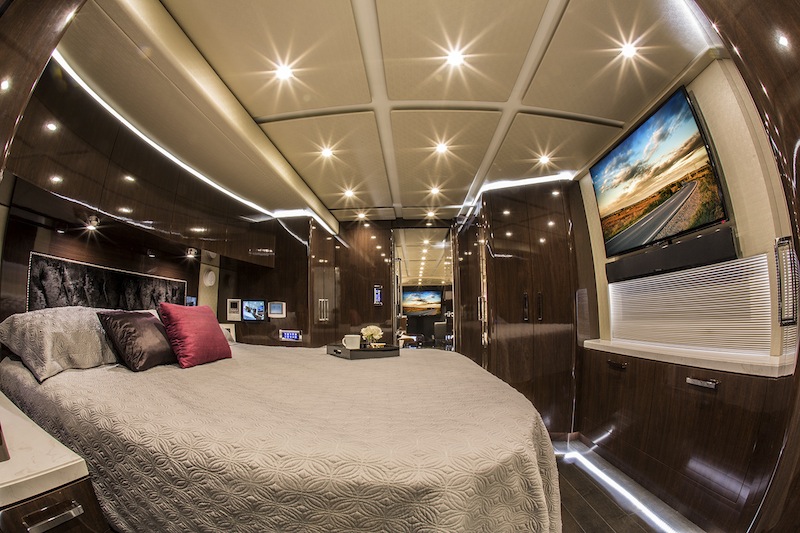 2014 Prevost Featherlite H3-45 For Sale