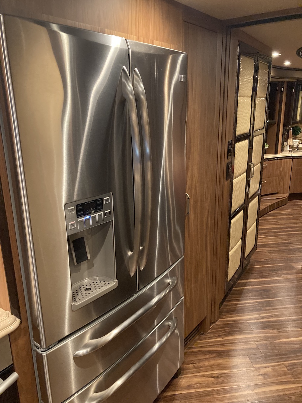 2014 Prevost Liberty H3-45 For Sale