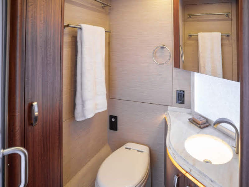 2014 Prevost Marathon H3-45 For Sale