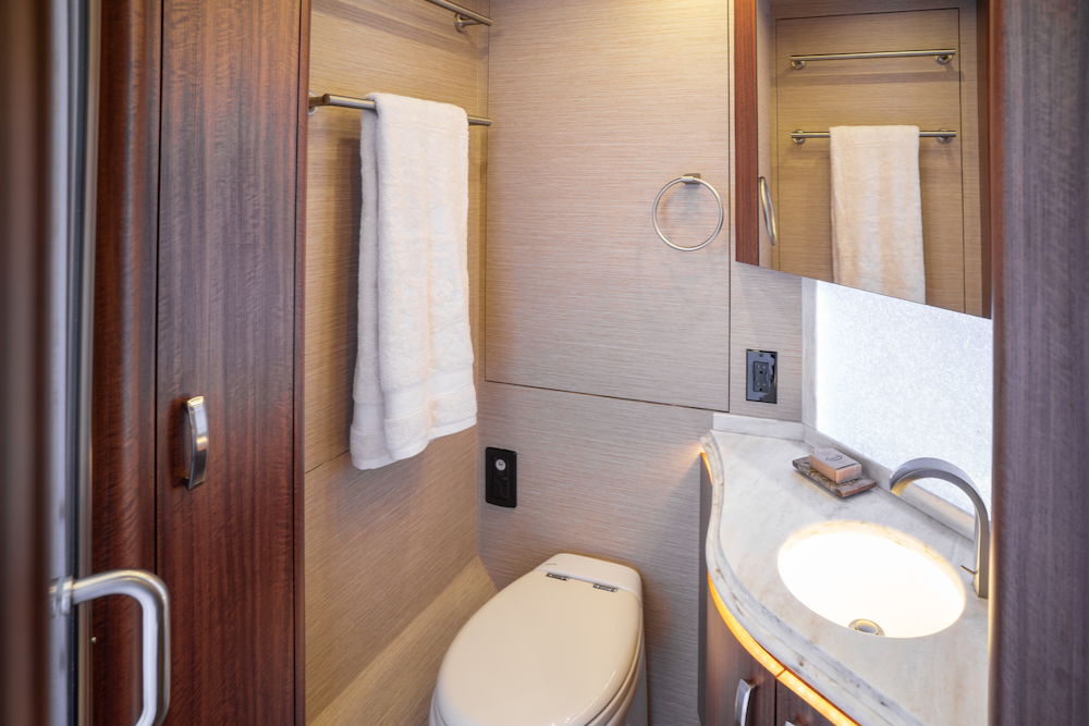 2014 Prevost Marathon H3-45 For Sale