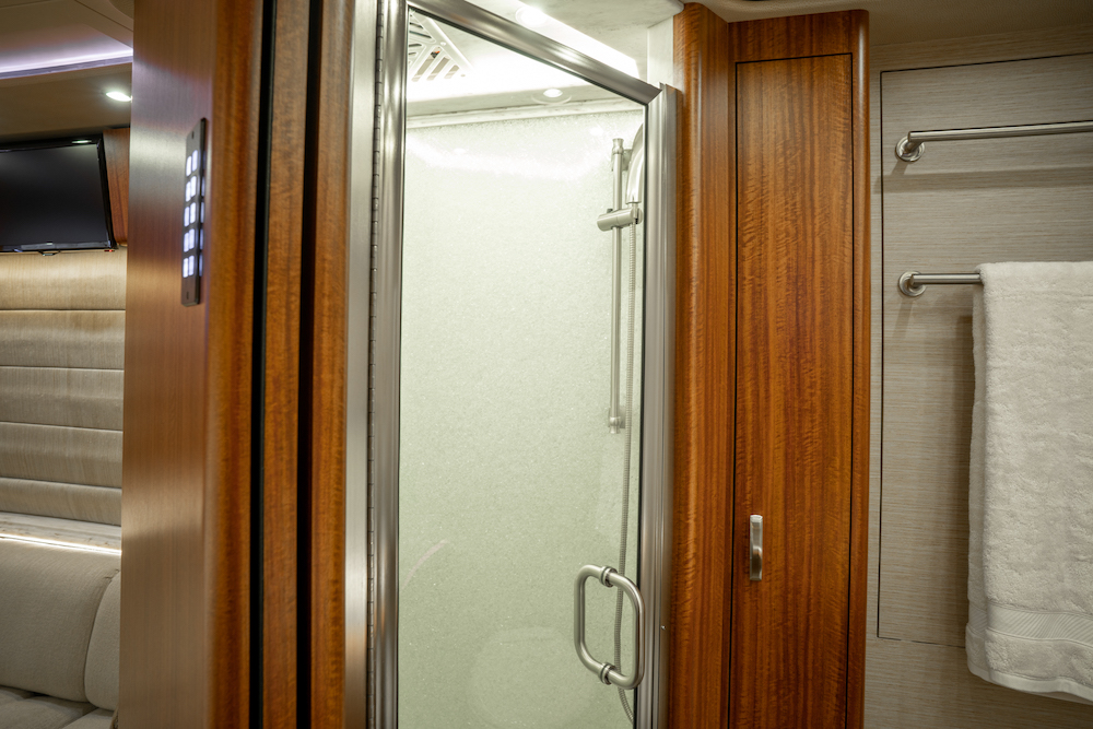 2014 Prevost Marathon H3-45 For Sale