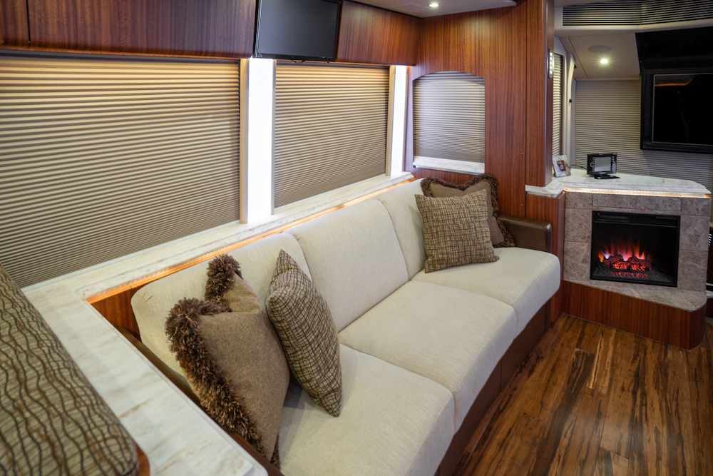 2014 Prevost Marathon H3-45 For Sale