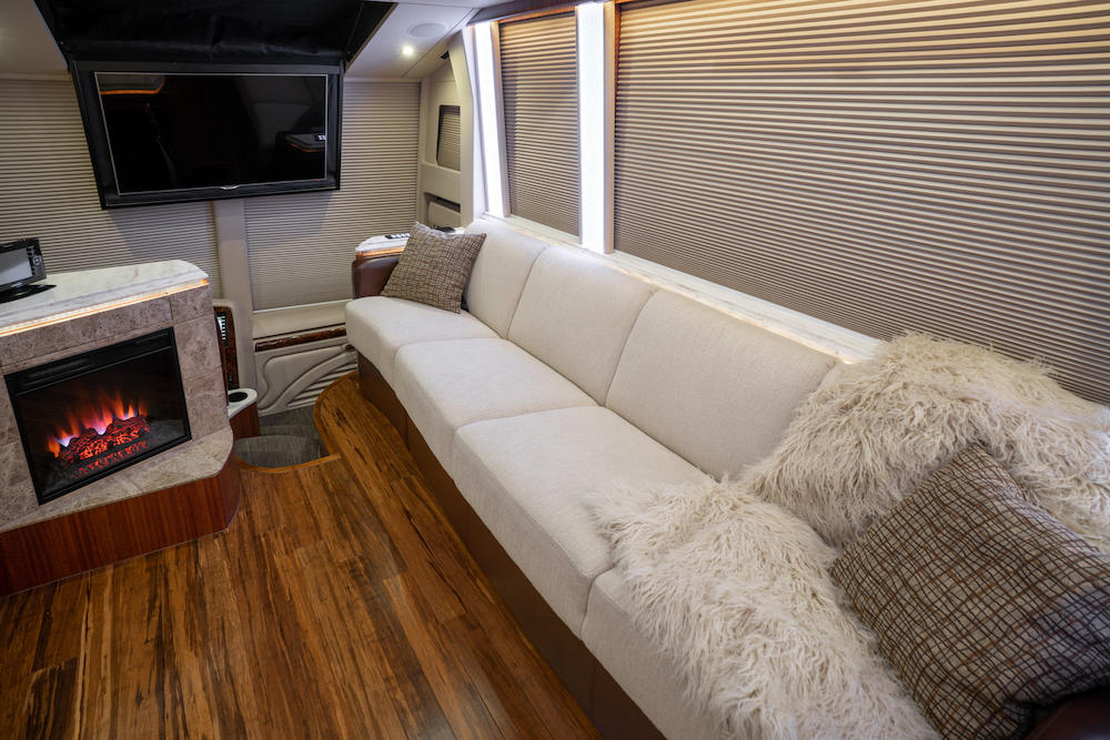 2014 Prevost Marathon H3-45 For Sale