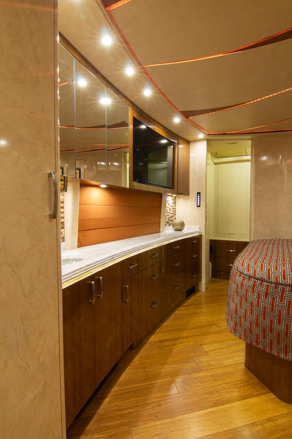 2014 Prevost Marathon H3-45 For Sale