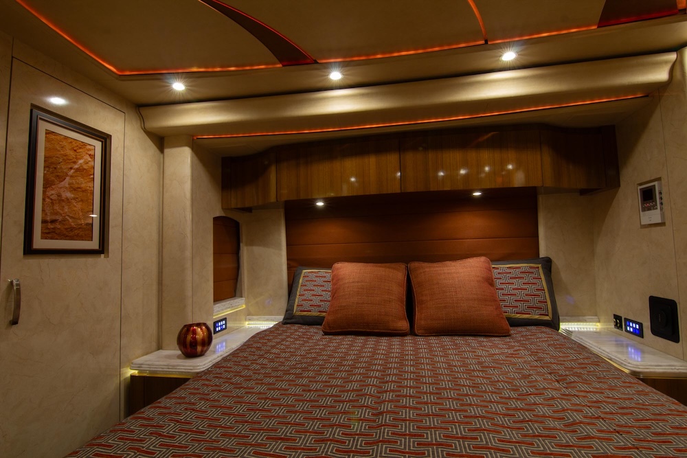 2014 Prevost Marathon H3-45 For Sale