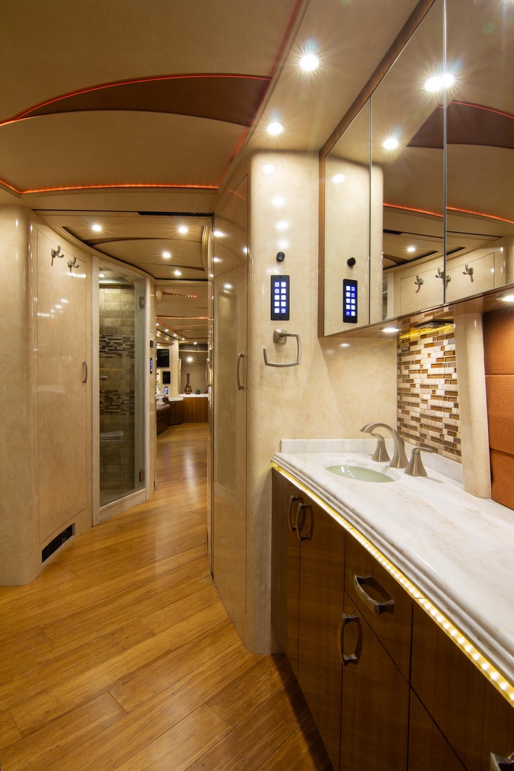2014 Prevost Marathon H3-45 For Sale