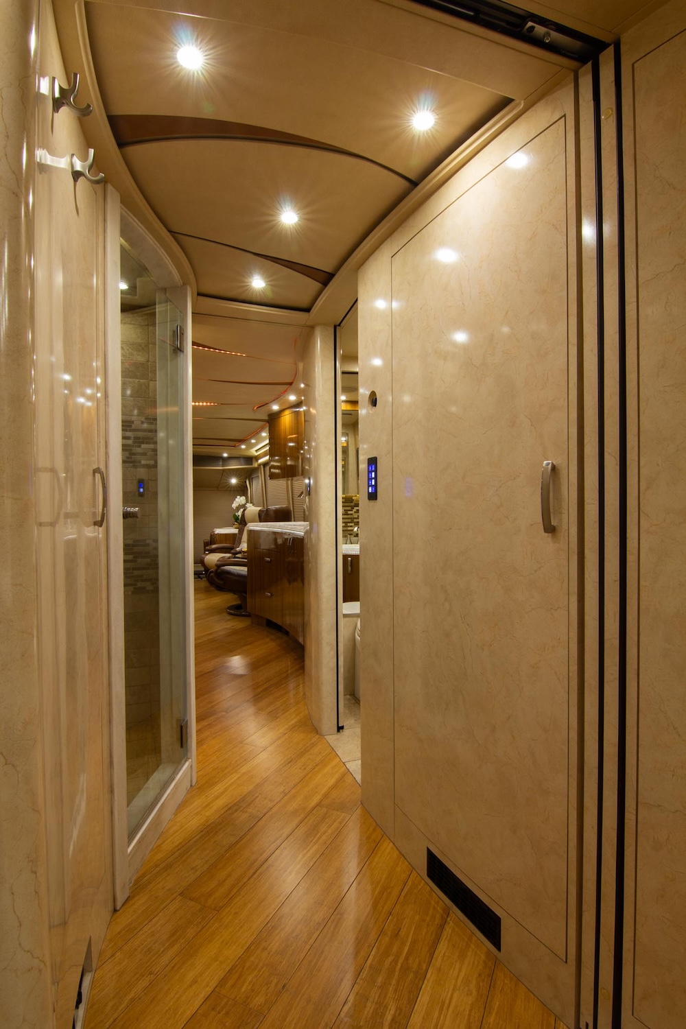 2014 Prevost Marathon H3-45 For Sale