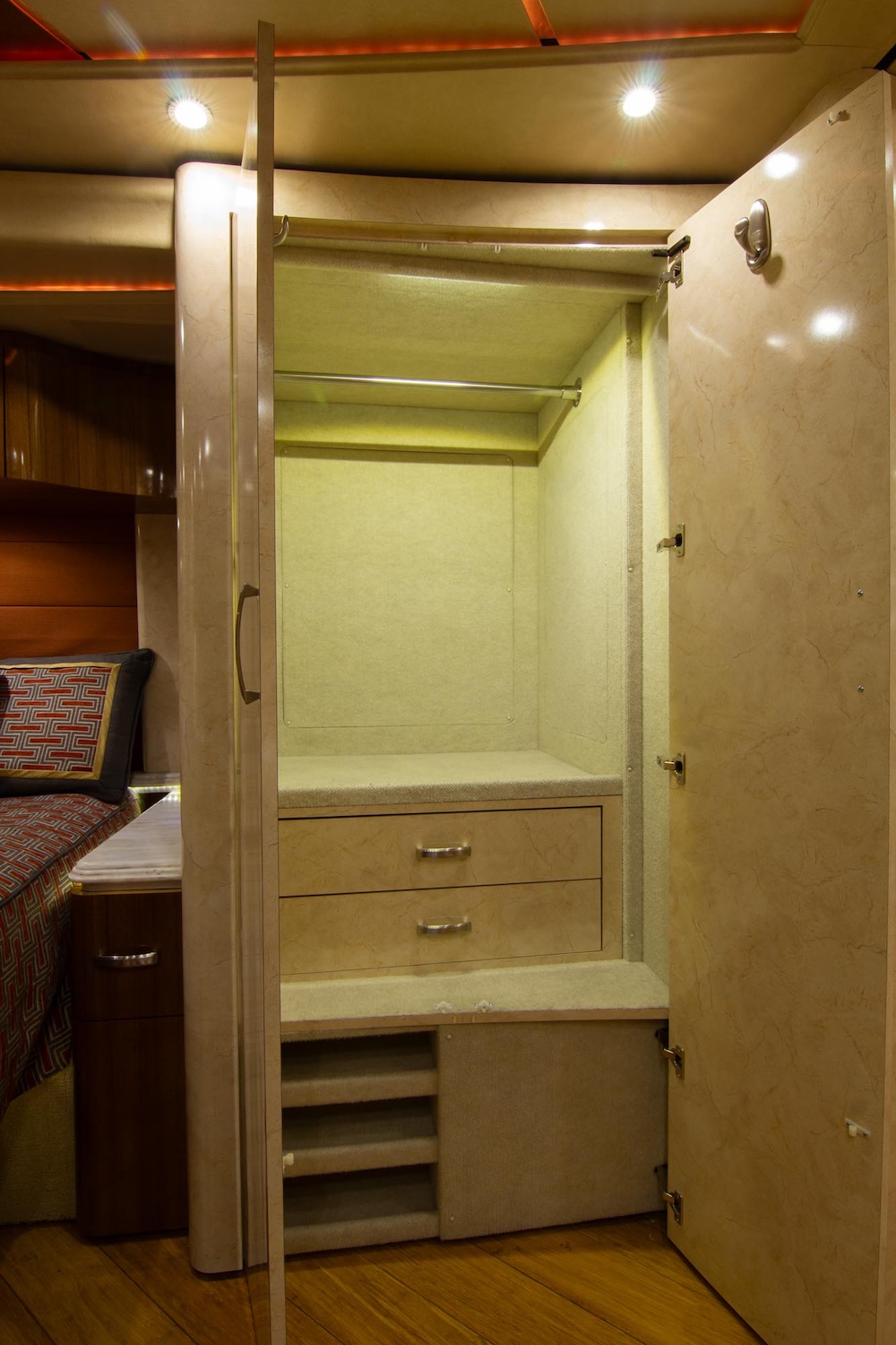 2014 Prevost Marathon H3-45 For Sale