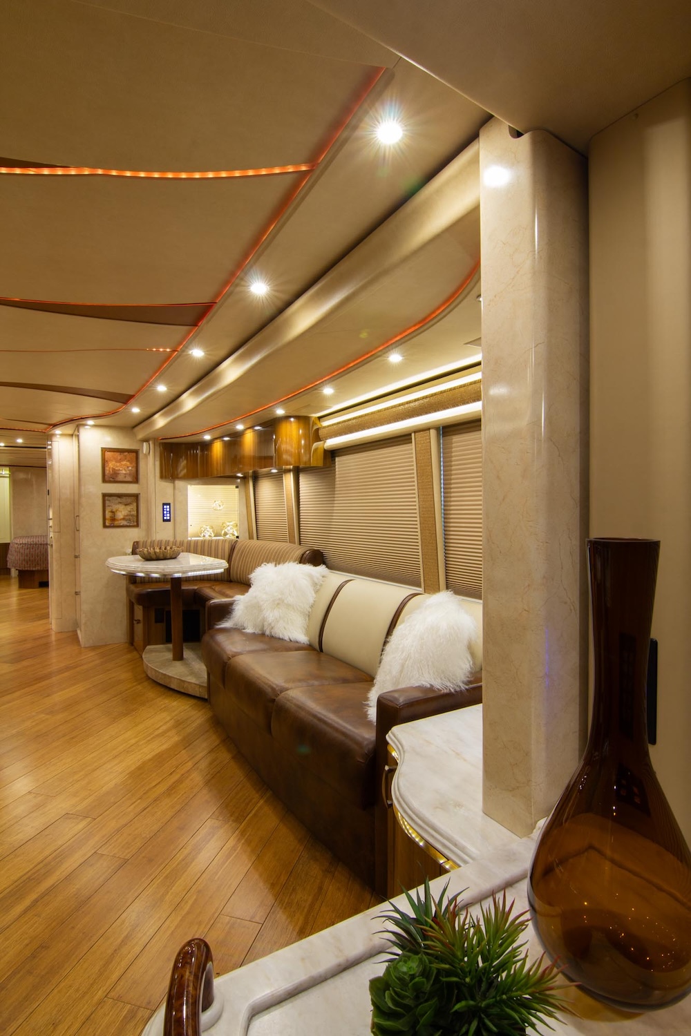 2014 Prevost Marathon H3-45 For Sale