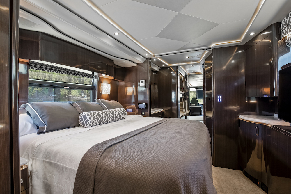 2014 Prevost Marathon X3 For Sale