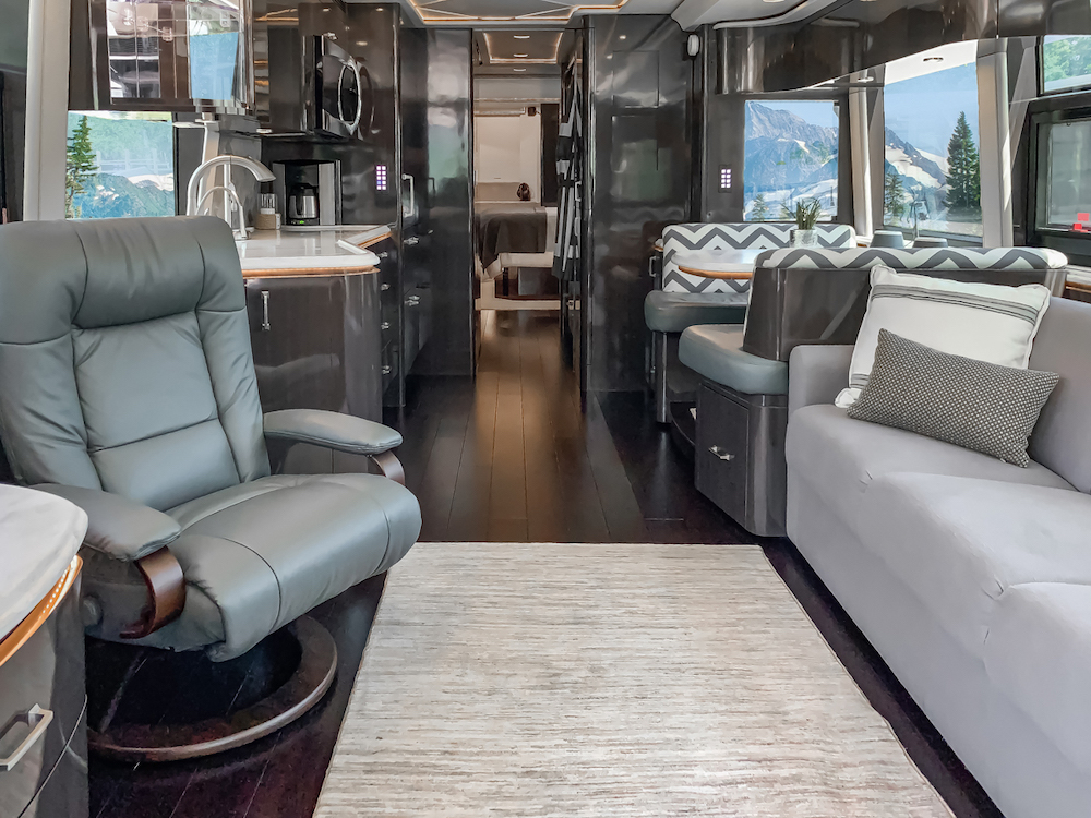 2014 Prevost Marathon X3 For Sale