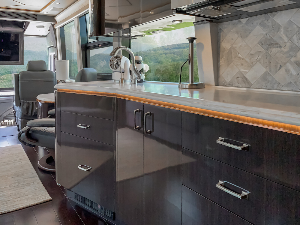 2014 Prevost Marathon X3 For Sale