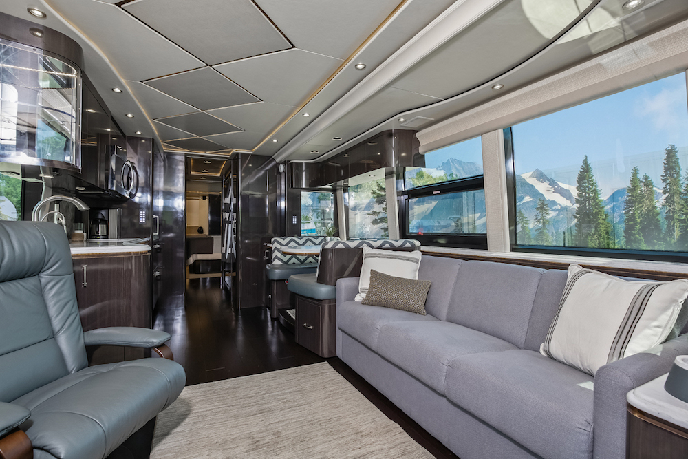 2014 Prevost Marathon X3 For Sale