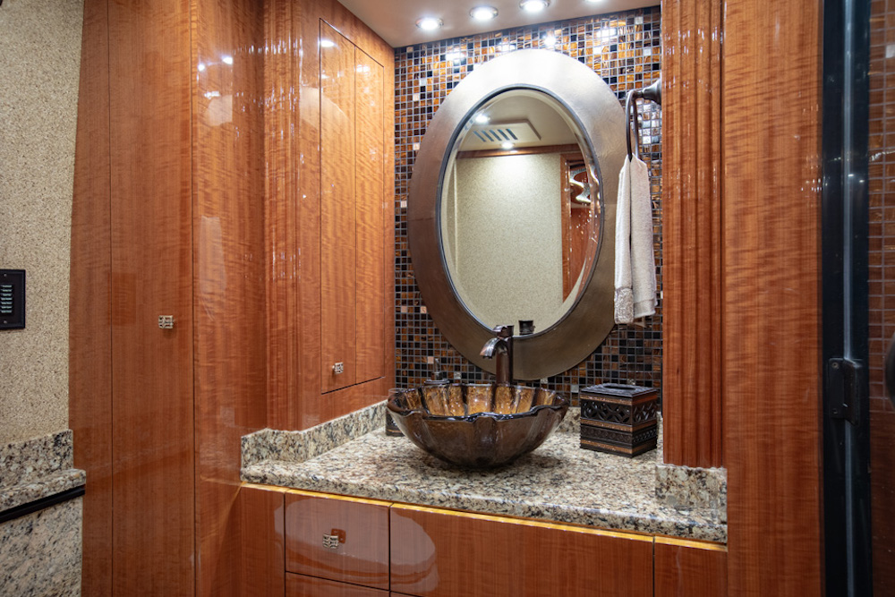 2014 Prevost Millennium H3-45 For Sale